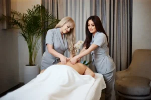 2 girl 1 men spa therapy