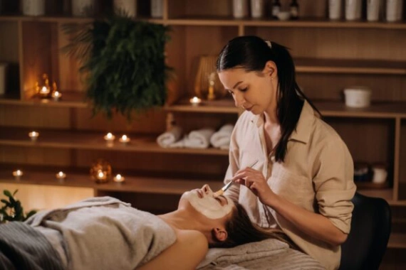 affordable Sandwich Massage in Delhi